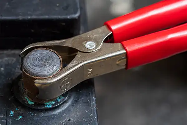 battery terminal with corrosion on it